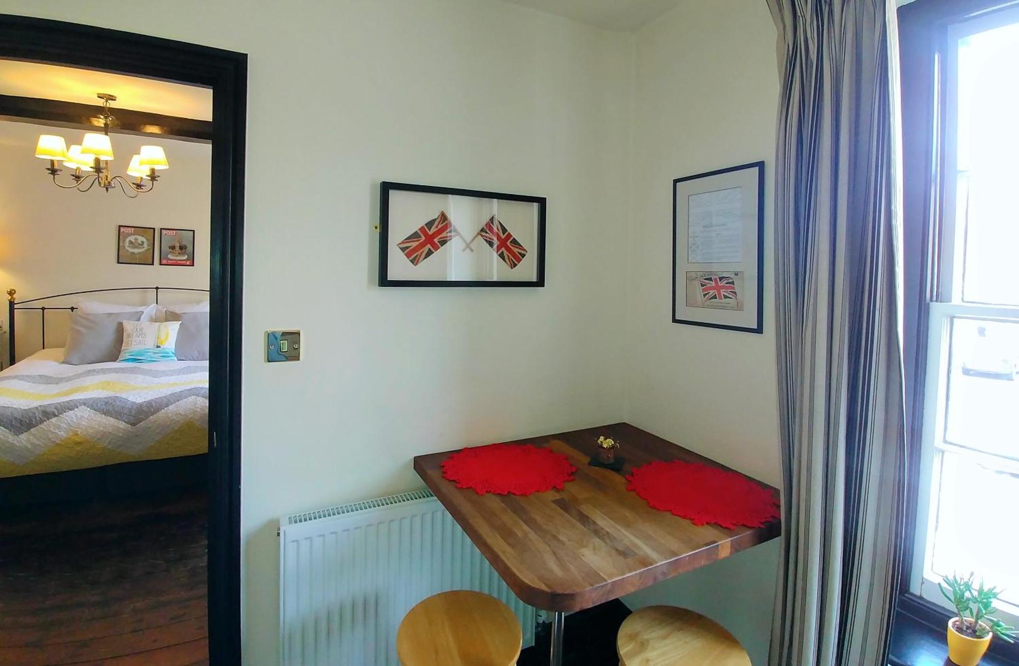 Kings Head Holt Bed & Breakfast Holt  Room photo